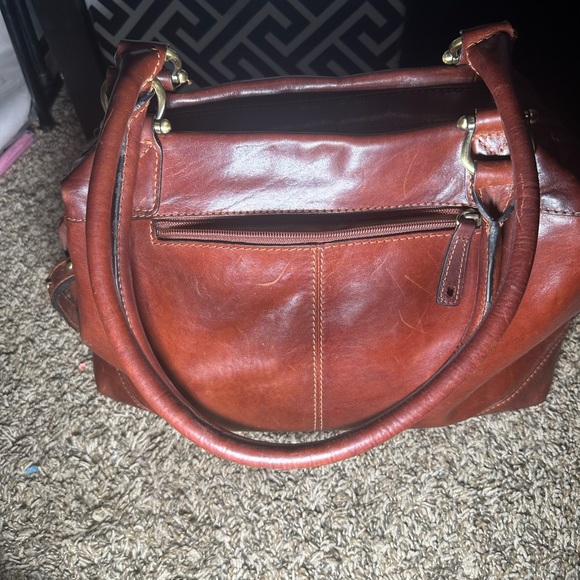 Elegant Brown Leather Shoulder Bag - Picture 3 of 7